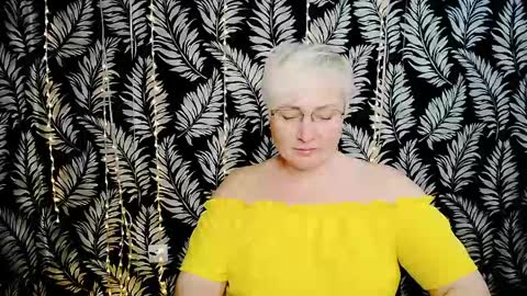 Snapshot of oliviaoskar_ chatting on May 8, 2026, 11:26 am Kelly online show from May 8, 2026, 11:26 am