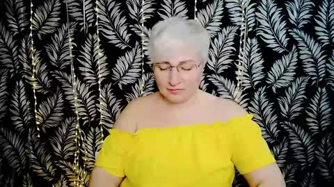 Snapshot of oliviaoskar_ chatting on May 16, 2026, 10:36 am Kelly online show from May 16, 2026, 10:36 am