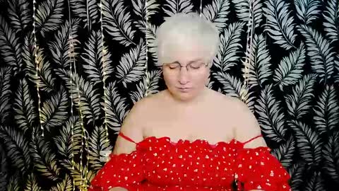 Snapshot of oliviaoskar_ chatting on June 1, 2026, 10:28 am Kelly online show from June 1, 2026, 10:28 am