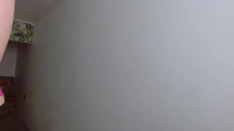 Olivia online show from March 5, 2025, 5:40 am