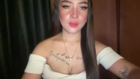 ZAINA online show from March 22, 2026, 1:42 am