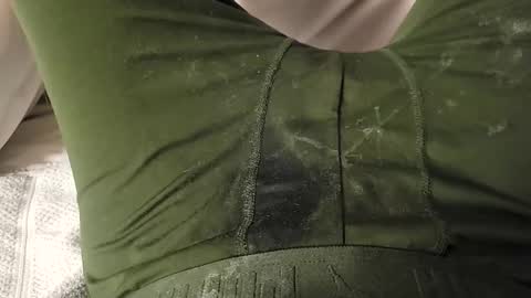 olixx84 online show from April 14, 2026, 2:50 am