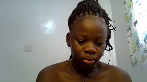 ollleina online show from February 9, 2026, 8:40 am