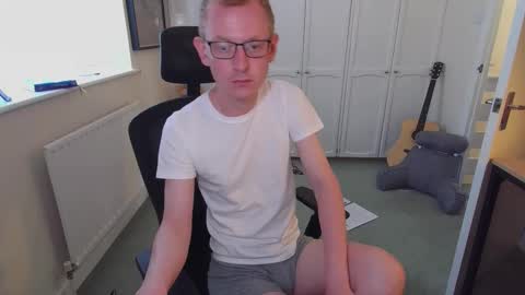 Olly online show from September 21, 2025, 3:46 pm