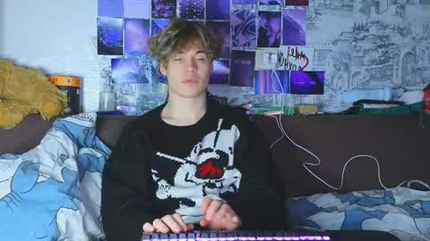 Tony online show from February 9, 2025, 8:24 pm