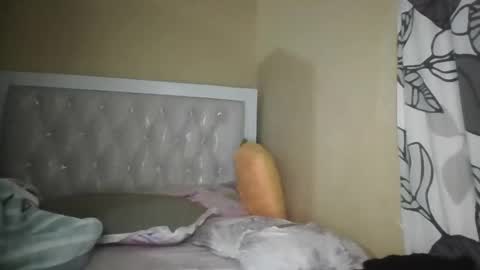 olwami4 online show from April 1, 2026, 2:56 am