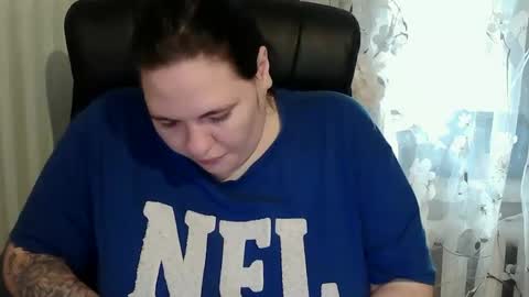 Snapshot of olyaandnetty chatting on October 23, 2025, 12:37 pm OlyaAndNetty online show from October 23, 2025, 12:37 pm