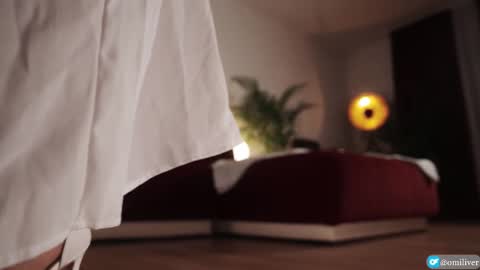    or    online show from November 21, 2025, 7:01 pm