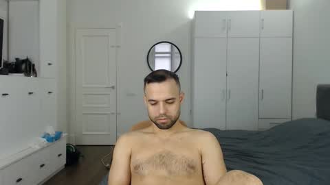 onebestlover online show from April 7, 2026, 8:26 am