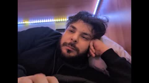 Snapshot of onecrew1 chatting on February 1, 2026, 3:21 pm onecrew1 online show from February 1, 2026, 3:21 pm