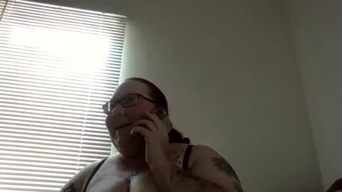 Snapshot of onedaffodil84 chatting on July 18, 2026, 11:08 pm Pixie online show from July 18, 2026, 11:08 pm