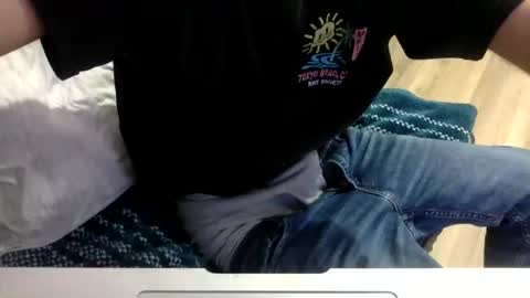 onehitwonder21 online show from February 4, 2026, 12:49 am