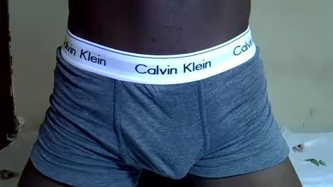 Snapshot of oneinamillionguy chatting on November 5, 2025, 6:57 am oneinamillionguy online show from November 5, 2025, 6:57 am