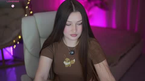 Snapshot of onelaya chatting on April 22, 2026, 7:04 pm L A Y A online show from April 22, 2026, 7:04 pm