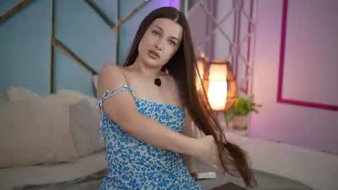 Snapshot of onelaya chatting on June 22, 2026, 6:32 am L A Y A online show from June 22, 2026, 6:32 am