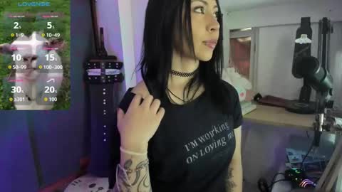 oni_dakotta online show from September 17, 2025, 12:40 pm