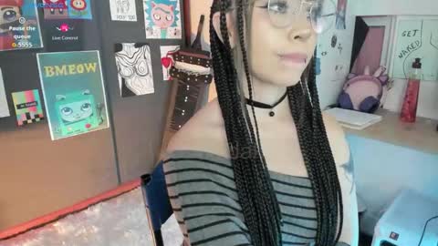 oni_dakotta online show from November 28, 2025, 2:31 pm