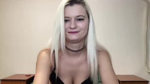 Onika online show from September 16, 2025, 9:16 pm