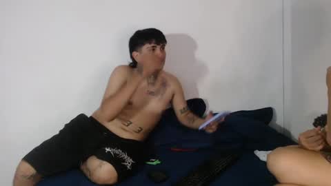 Snapshot of onixandghosty chatting on April 20, 2026, 7:04 pm onixandghosty online show from April 20, 2026, 7:04 pm