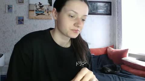 Amalia online show from March 30, 2026, 7:53 am