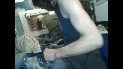 ONLYAINCHLONG online show from November 25, 2025, 5:40 am