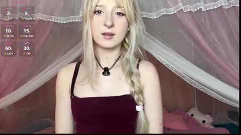 Snapshot of onlyeva1 chatting on July 25, 2026, 11:19 am Eva online show from July 25, 2026, 11:19 am