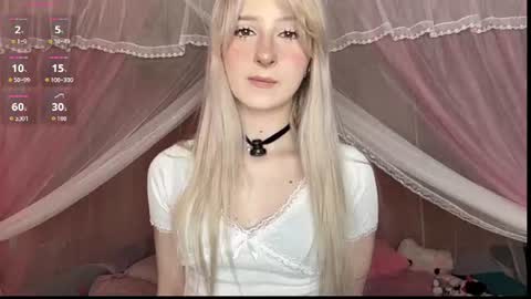 Snapshot of onlyeva1 chatting on July 27, 2026, 9:38 am Eva online show from July 27, 2026, 9:38 am