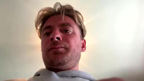 onlyloveyoutwice2016 online show from April 12, 2026, 2:00 pm