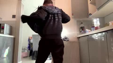 onlyloveyoutwice2016 online show from April 13, 2026, 5:51 pm