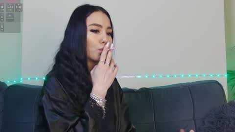 Xandra online show from January 9, 2025, 8:45 am