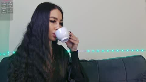 Xandra online show from January 30, 2025, 8:32 am