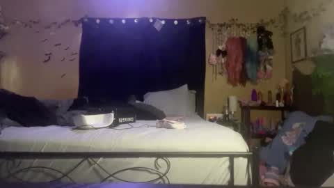 Onyx online show from September 23, 2025, 7:17 pm