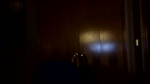 Snapshot of oofthatstuff chatting on May 13, 2026, 5:16 am oofthatstuff online show from May 13, 2026, 5:16 am