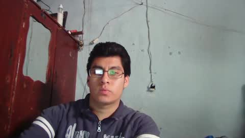 Snapshot of oomaurooo chatting on December 24, 2024, 7:44 pm oomaurooo online show from December 24, 2024, 7:44 pm