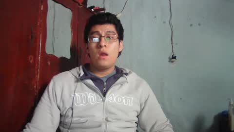 Snapshot of oomaurooo chatting on January 12, 2025, 6:59 pm oomaurooo online show from January 12, 2025, 6:59 pm