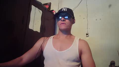 Snapshot of oomaurooo chatting on December 23, 2025, 7:28 am oomaurooo online show from December 23, 2025, 7:28 am