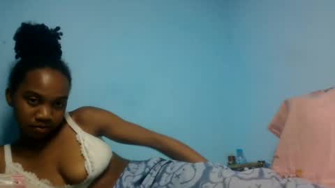 Snapshot of oooorazanamalala chatting on July 16, 2026, 2:12 pm oooorazanamalala online show from July 16, 2026, 2:12 pm