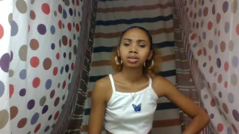 Snapshot of oooosoavizara chatting on July 16, 2026, 6:36 pm oooosoavizara online show from July 16, 2026, 6:36 pm