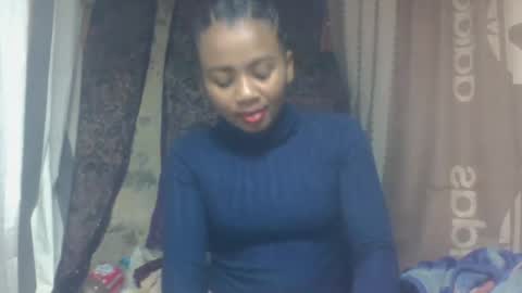 Snapshot of oooozafiette chatting on July 21, 2026, 5:37 pm oooozafiette online show from July 21, 2026, 5:37 pm