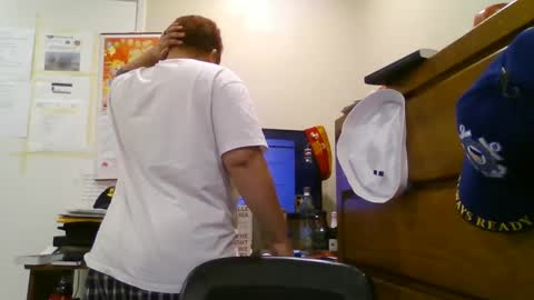 Snapshot of oorah1775 chatting on December 9, 2024, 4:12 am oorah1775 online show from December 9, 2024, 4:12 am