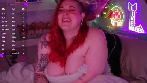 Snapshot of opalreigning chatting on February 8, 2026, 11:24 am Opal online show from February 8, 2026, 11:24 am