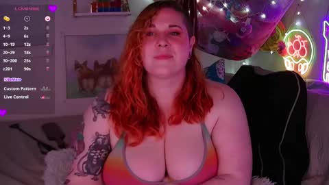 Snapshot of opalreigning chatting on May 5, 2026, 8:22 am Opal online show from May 5, 2026, 8:22 am