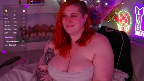 Snapshot of opalreigning chatting on May 31, 2026, 8:21 am Opal online show from May 31, 2026, 8:21 am