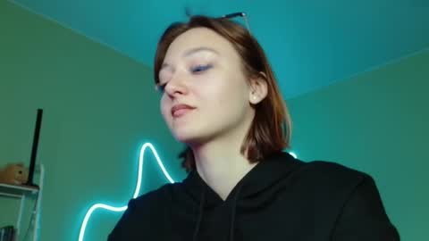 Melani  online show from October 21, 2025, 10:16 am