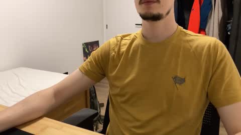 Woody online show from December 1, 2025, 8:14 pm