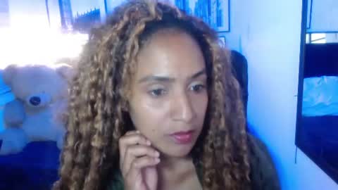 Snapshot of orhiana_ chatting on August 4, 2026, 6:54 pm Ori online show from August 4, 2026, 6:54 pm