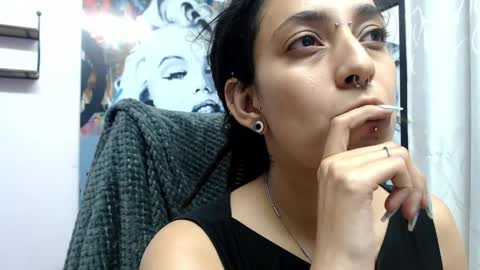 ORIANNA online show from April 21, 2026, 3:35 am