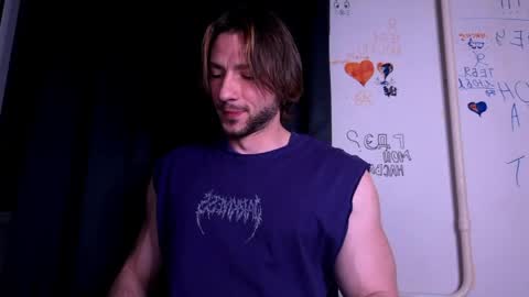 Snapshot of origamicat chatting on June 7, 2026, 6:44 pm origamicat online show from June 7, 2026, 6:44 pm