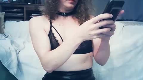 Orpheeinparadise online show from February 26, 2026, 1:04 am