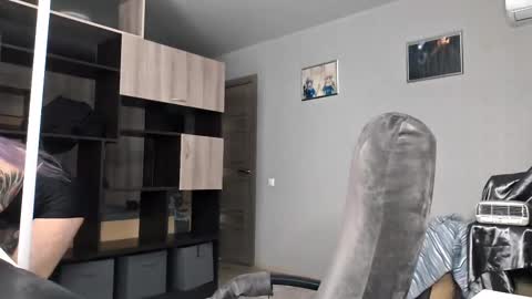 Snapshot of orvadowden chatting on October 12, 2025, 9:41 am Milana online show from October 12, 2025, 9:41 am